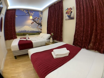 barking hotel