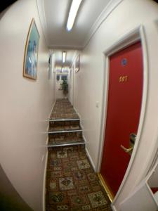 Barking Hotel,Croydon>>Barking,3 star