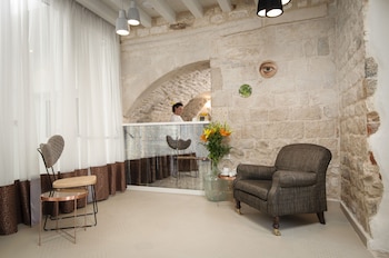 xii century heritage hotel