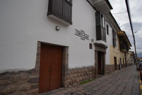 cusco plaza saphi