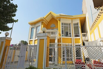Hotel Narayana Palace,Khajuraho>>Chhatarpur,2 star