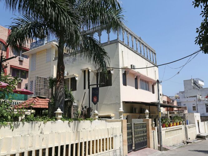 the fateh hotel by le pension stays