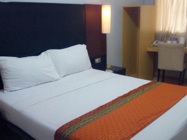hotel omega karawang