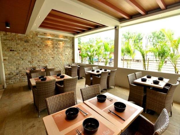 hotel omega karawang