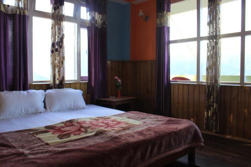 hotel valley view by ravongla star