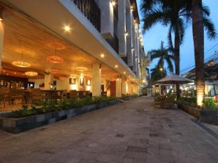 grand la walon hotel