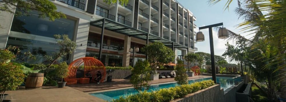 sotis hotel kupang