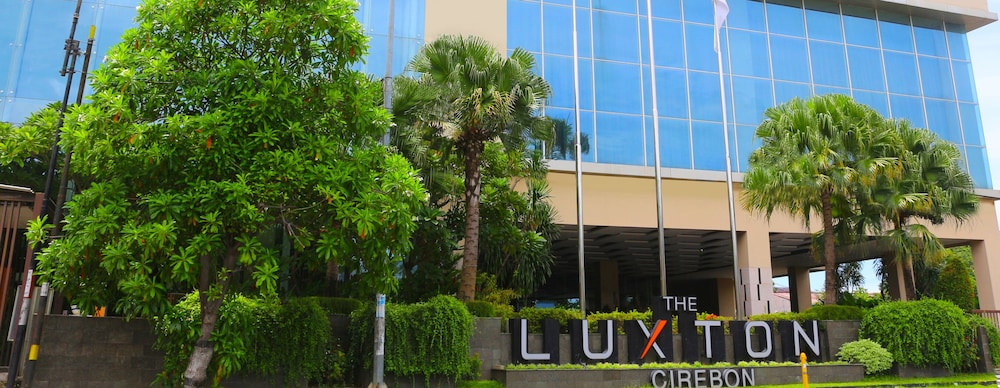 the luxton cirebon hotel and convention