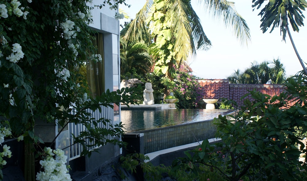 villa buah