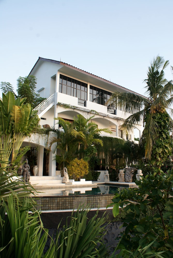 villa buah