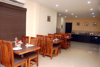 hotel orange inn manapakkam chennai