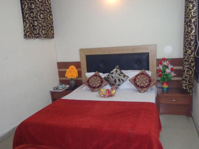 hotel darpan palace