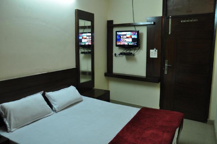 hotel darpan palace