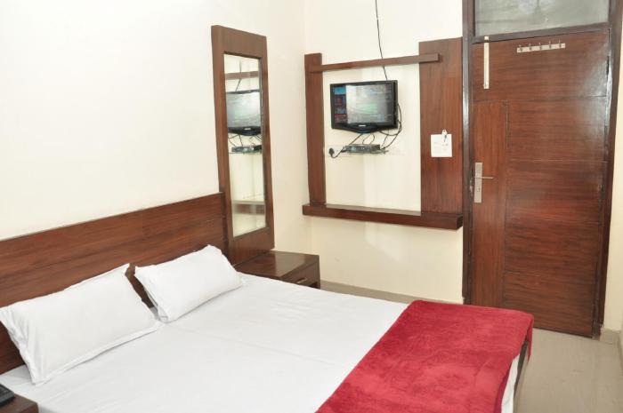 hotel darpan palace