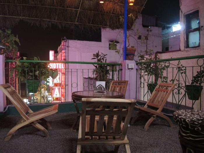 hotel darpan palace