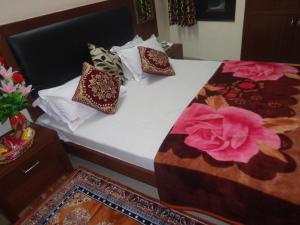 hotel darpan palace