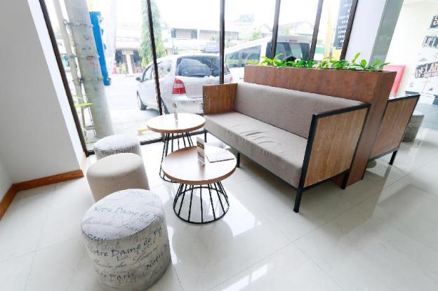 yellow star hotel gejayan