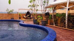 sapphire sky hotel and conference