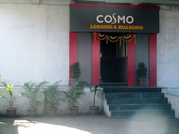 hotel cosmo lodging