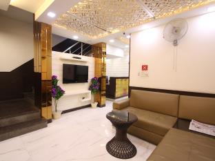 Hotel Hill Palace,Karol Bagh>>Central Delhi,4 star