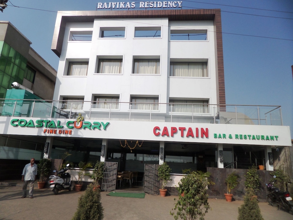 hotel rajvikas residency