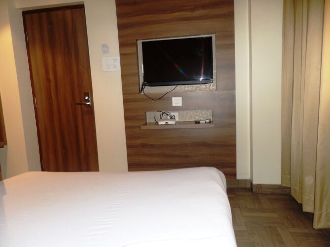 hotel rajvikas residency