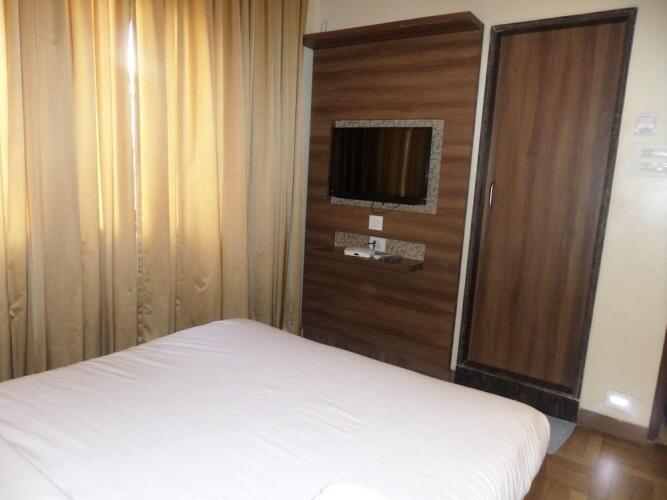 hotel rajvikas residency