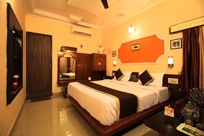 eminence palm residency