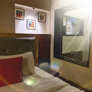 eminence palm residency