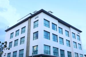 avenue hotel