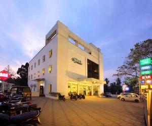 Park Residency Kuttiyadi,Kozhikode>>Kollam,3 star