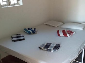 kashinath beach huts