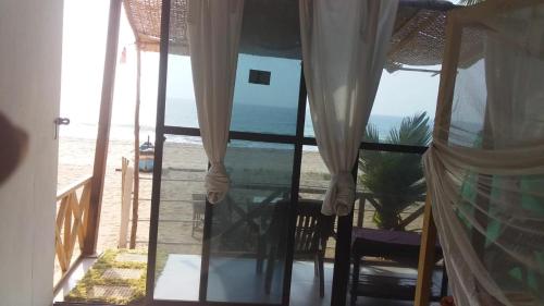 kashinath beach huts