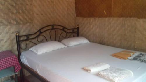 kashinath beach huts