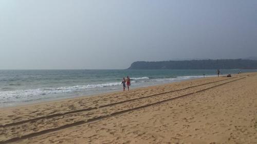 kashinath beach huts