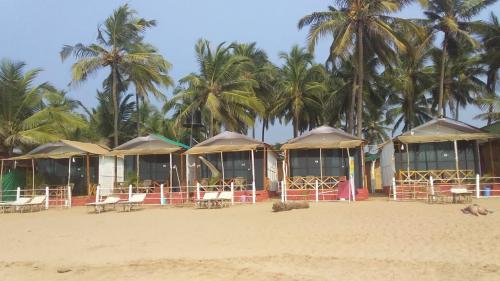 kashinath beach huts