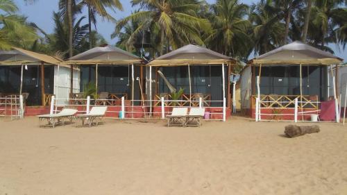 kashinath beach huts