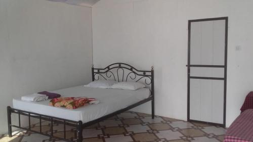 kashinath beach huts