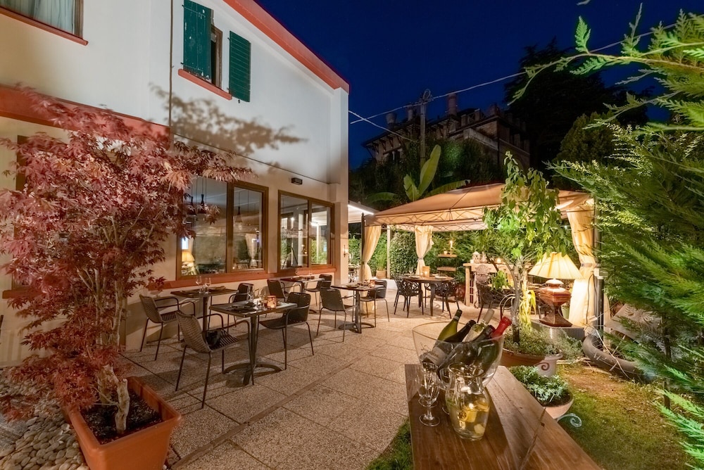 hotel villa stella