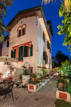 hotel villa stella