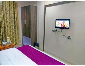 hotel aamantran avenue