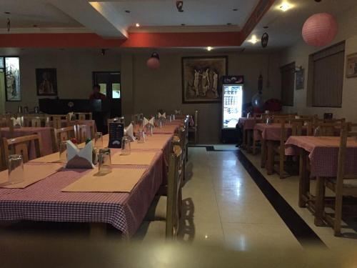 Hotel Mothimahal,M.G Rd, Bridge, Near Kottapuram M.G Rd, Bridge, Near Kottapuram, Thrissur,1 star