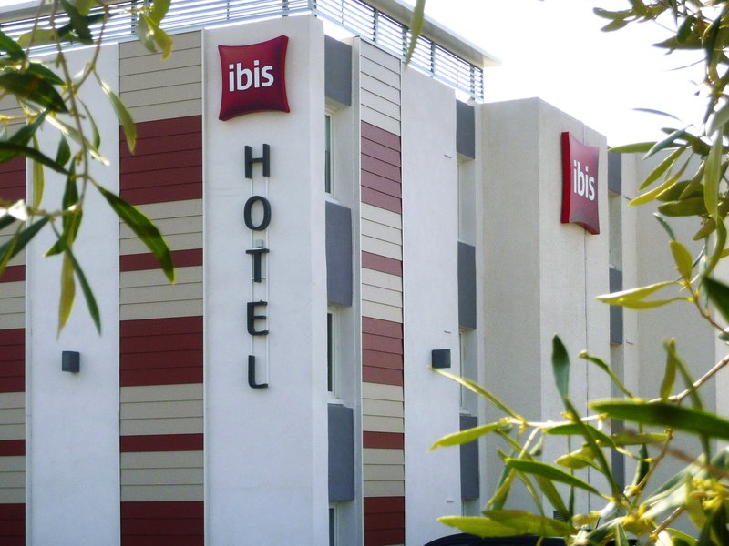 ibis salon de provence sud