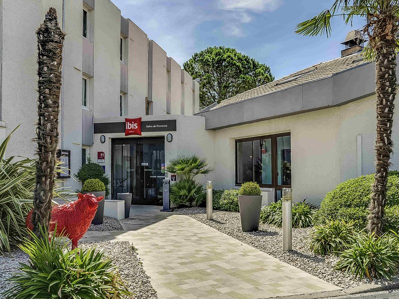 ibis salon de provence sud