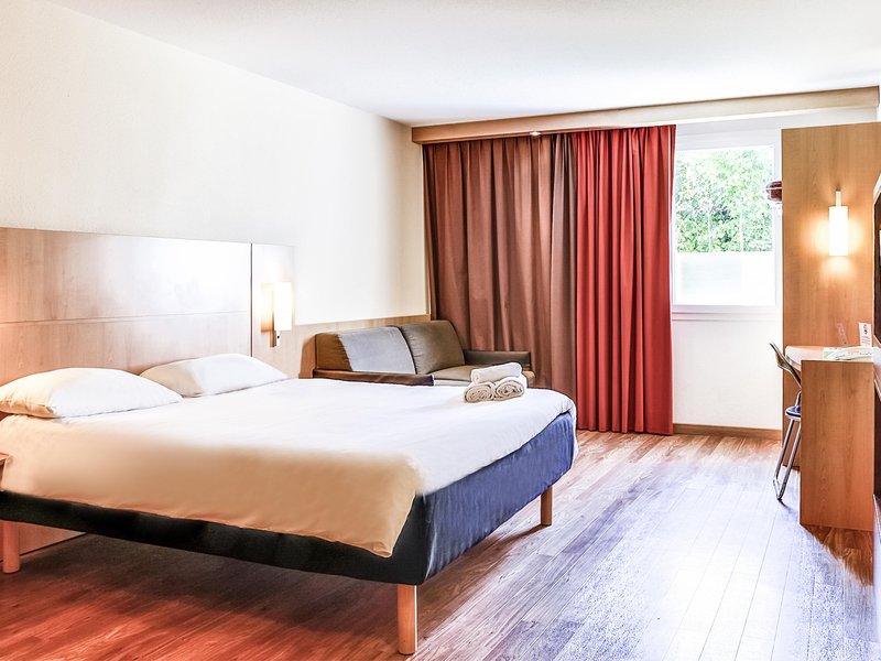 ibis salon de provence sud