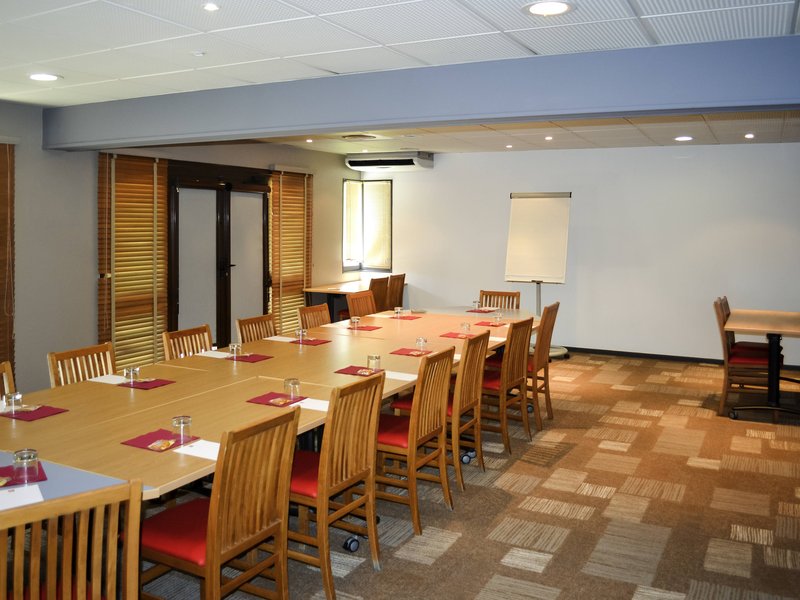 ibis salon de provence sud