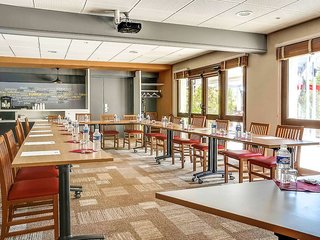 ibis salon de provence sud