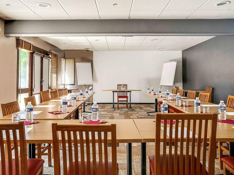 ibis salon de provence sud