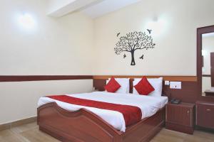 Hotel O Coorg Mandarin,Near Madikeri Fort,2 star