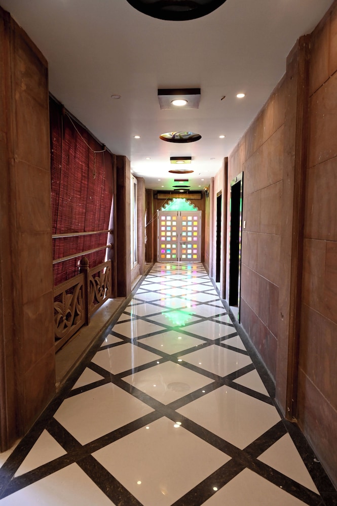 om heritage hotel